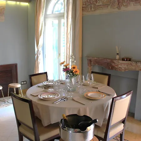 Luxury Flats , Piazza Erbe With Balcony On Main Square Apartament Werona
