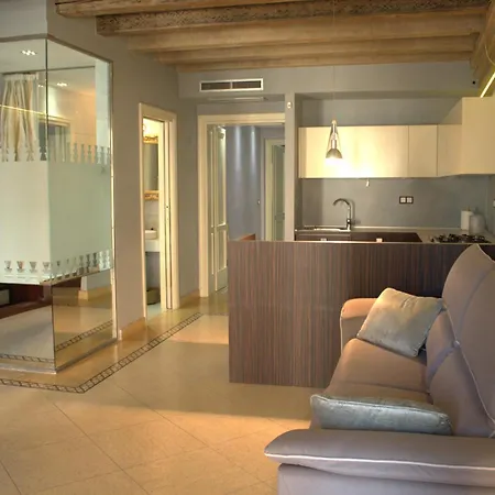 Apartament Luxury Flats , Piazza Erbe With Balcony On Main Square *